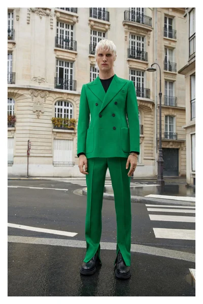 Look 4